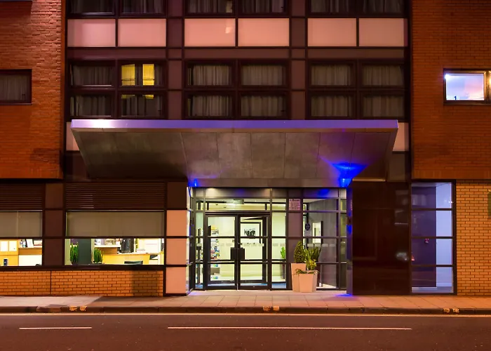 Holiday Inn Express Glasgow City Riverside By Ihg